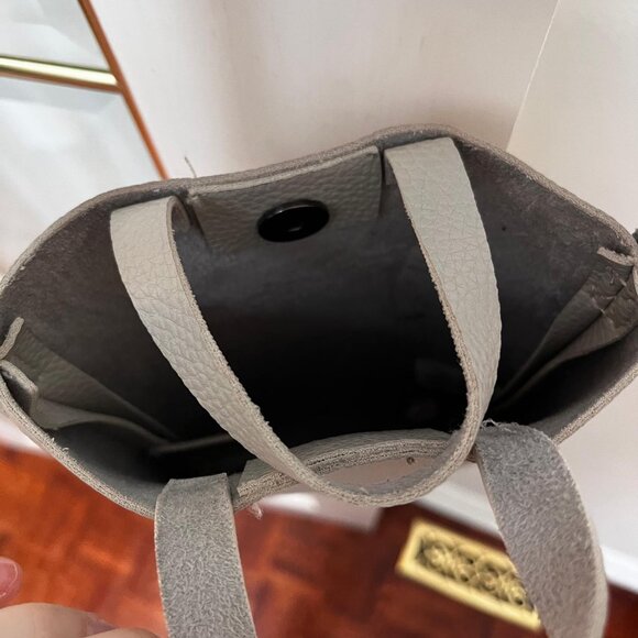 Cute Light Grey Leather Shoulder Cross Body Bag - Picture 5 of 8